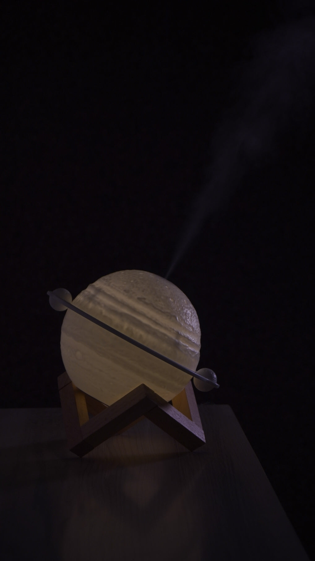 Saturn Diffuser Lamp